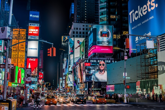 Example of programmatic DOOH in Times Square